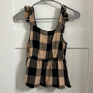 Neutral Color block tank